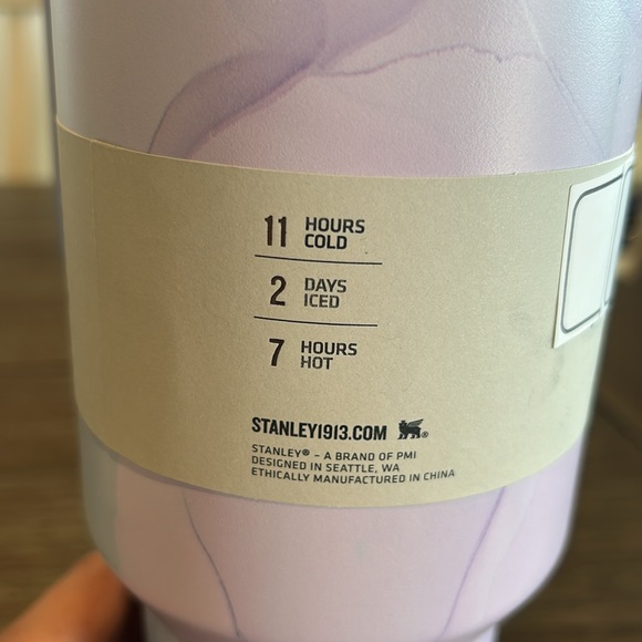 Stanley Quencher 40 oz tumbler Exclusive color in Pastel tie dye - Picture 7 of 9